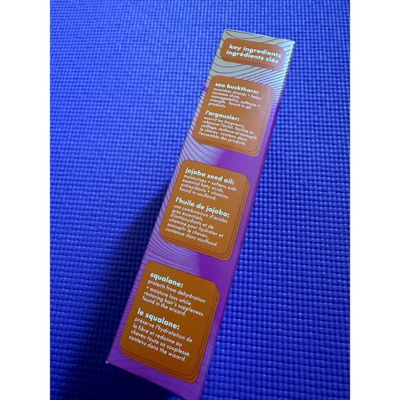 Amika Everyday Magic Bestsellers Set hair mask, dry shampoo, detangling primer - Picture 4 of 5